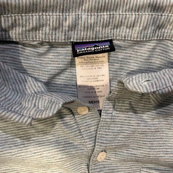 Patagonia men’s large striped polo - Picture 4 of 4